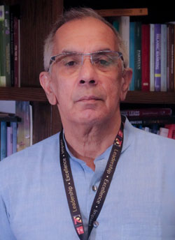 Dr. Akbar Zaidi